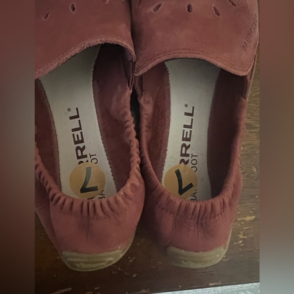 Merrell Women's Burgundy Flats NWOT size 7 so comfy! - Picture 7 of 7